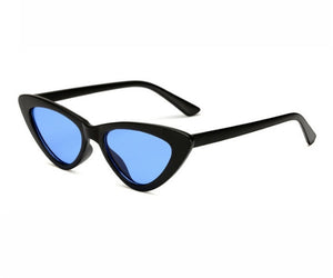 2018 small cateye triangle cute sexy retro cateye sunglasses women small black white vintage cheap sun glasses oculos de sol