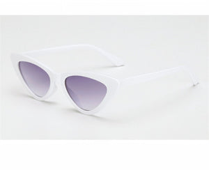 2018 small cateye triangle cute sexy retro cateye sunglasses women small black white vintage cheap sun glasses oculos de sol